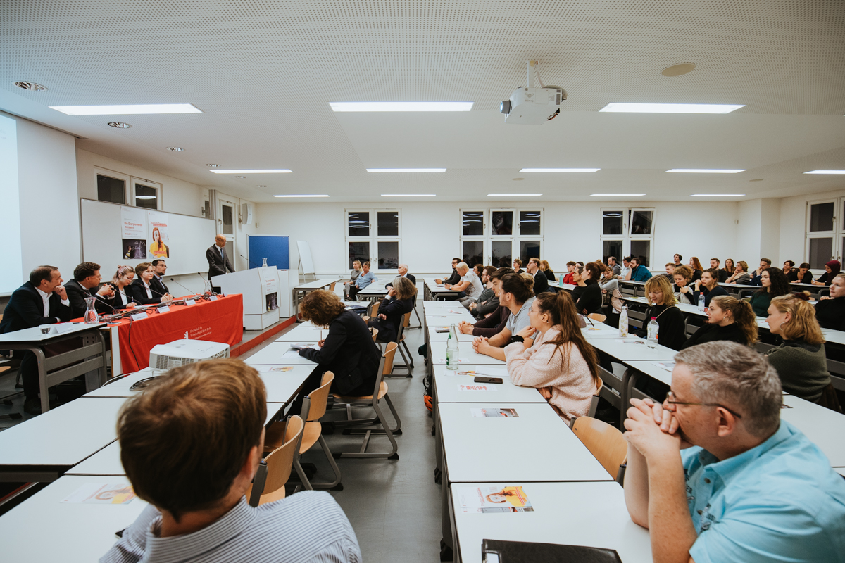 Energiewende meistern: Podiumsdiskussion bei der Semestereröffnung des Studium Generale der HWR Berlin am 29. Oktober 2019